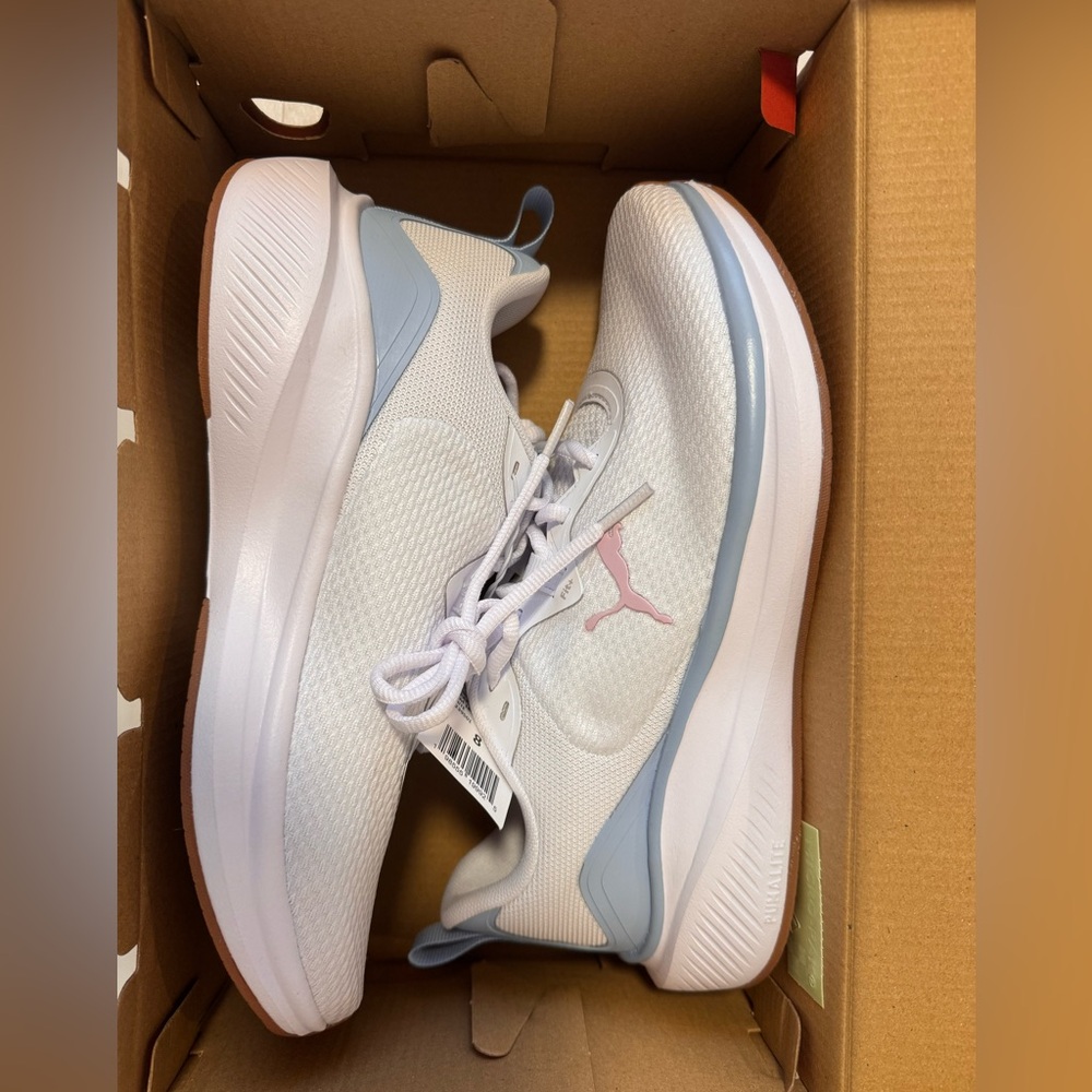 Puma Women Skyrocket Sneaker - New in box